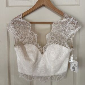 NWT All over lace cap sleeve crop top wedding separate— DB Studio David’s Bridal